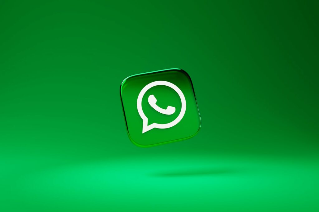 With WhatsApp, you can now translate messages instantly even when you are not connected to the internet.